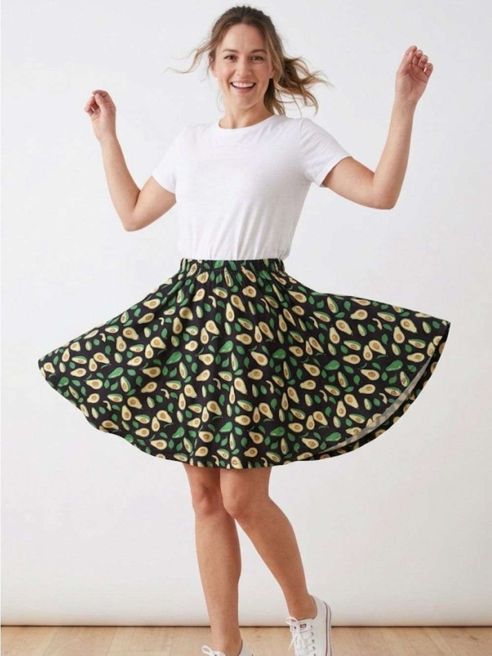 Fancyqube Avocado Print Black Mini Skirt Elastic Waist Size Medium(A637)